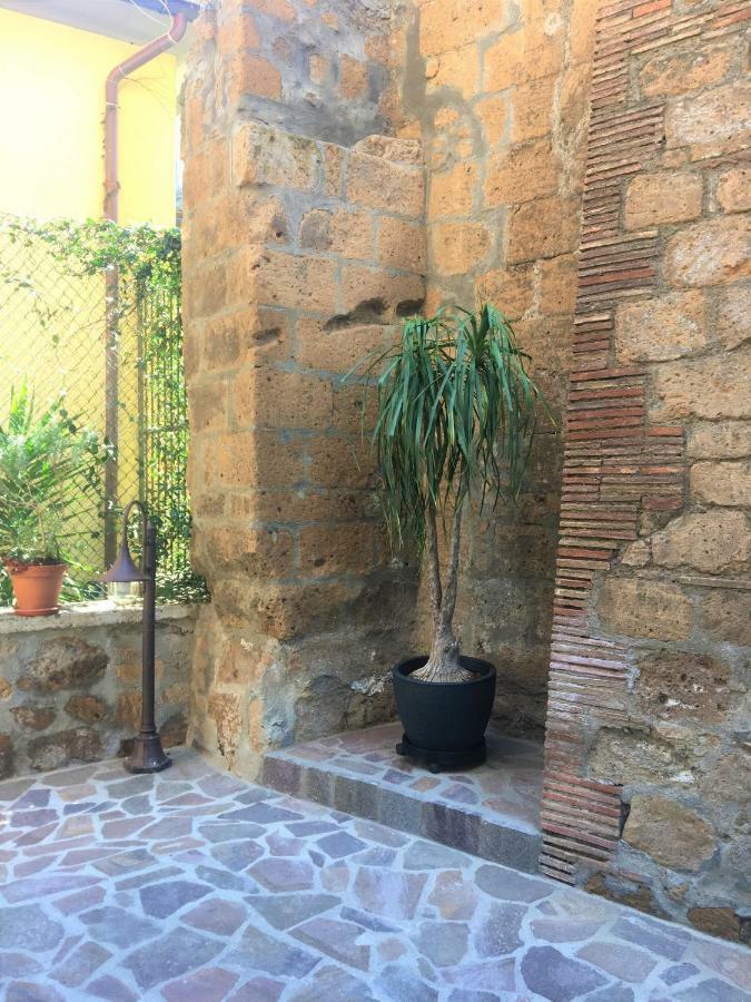 Hotel Industrial Chic House - Private Parking Orvieto Exterior foto