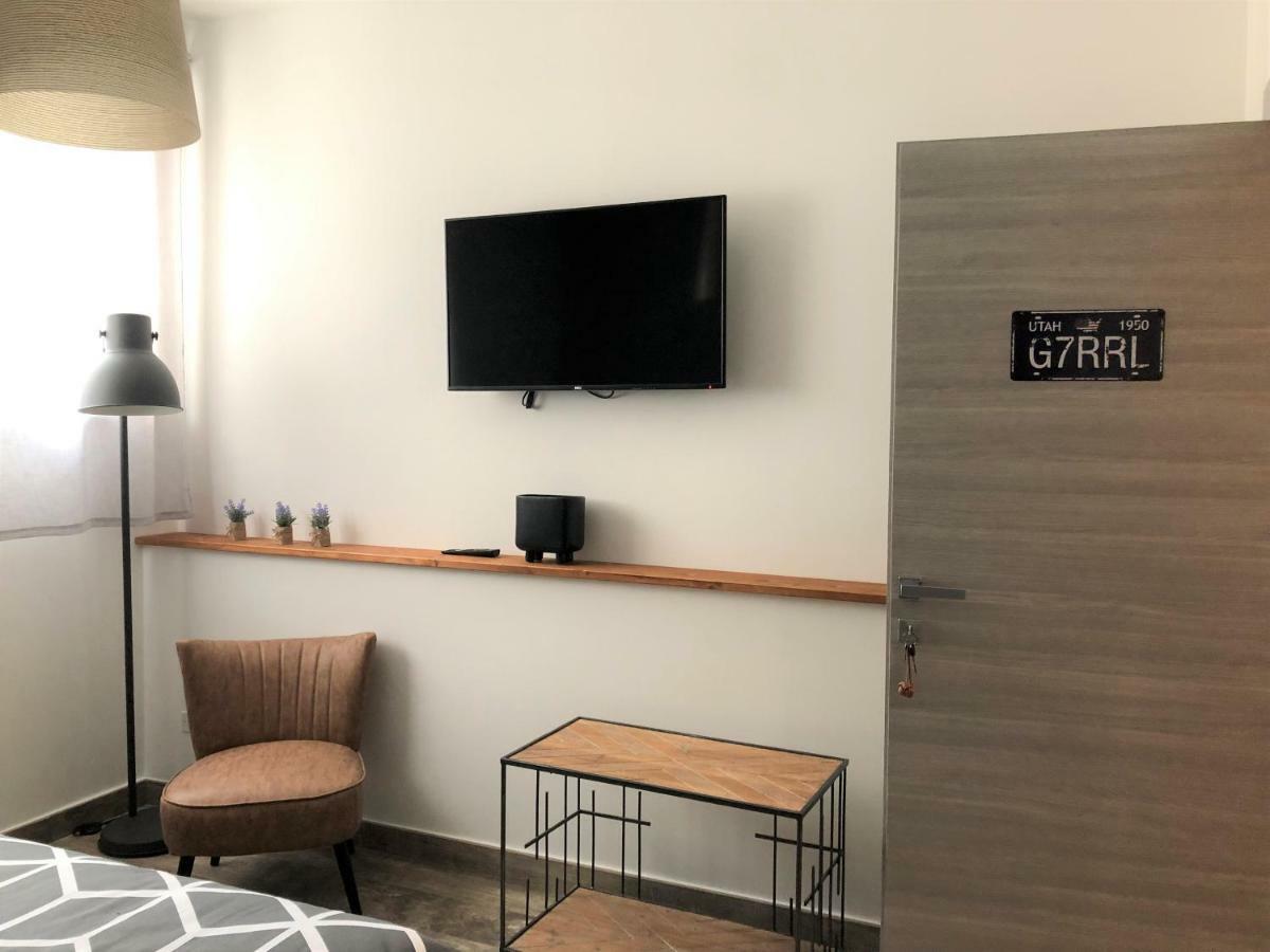 Hotel Industrial Chic House - Private Parking Orvieto Exterior foto